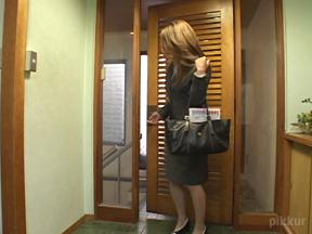 Sales Lady fuck with clients Yumi Kazama 01