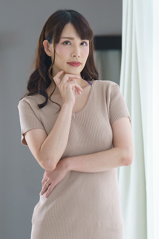 Naughty Wife's Immoral Secret Over Her HusbandVol.13 - Nana Kamiyama