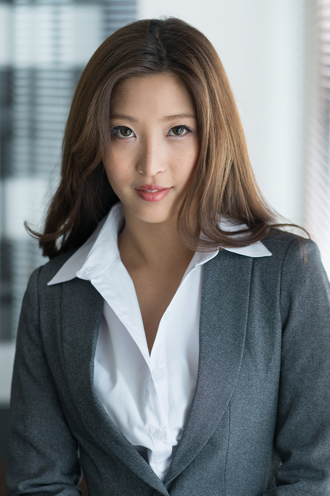 Emiri is a naughty secretary to the president