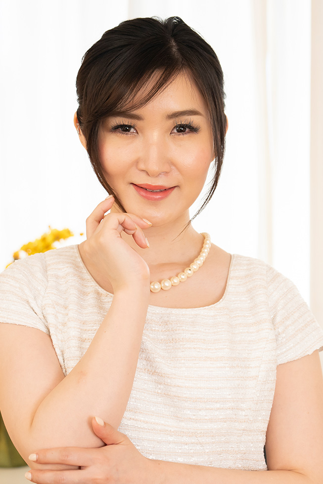 You Can Fuck Me As A Graduation Gift! - Shiho Sakatani